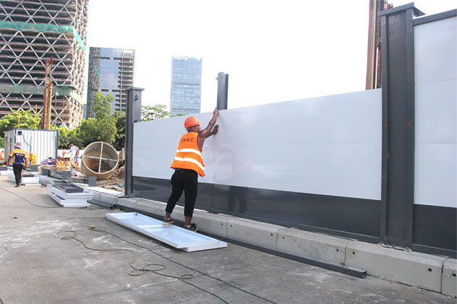 深圳工地圍擋-深圳工地鋼結(jié)構(gòu)圍擋安裝現(xiàn)場(chǎng),工地鋼結(jié)構(gòu)圍擋、工地A類圍擋