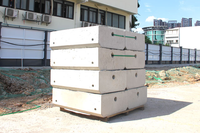深圳南山圍擋基礎(chǔ)塊-南山圍擋基礎(chǔ)預(yù)制塊,深圳圍擋廠家