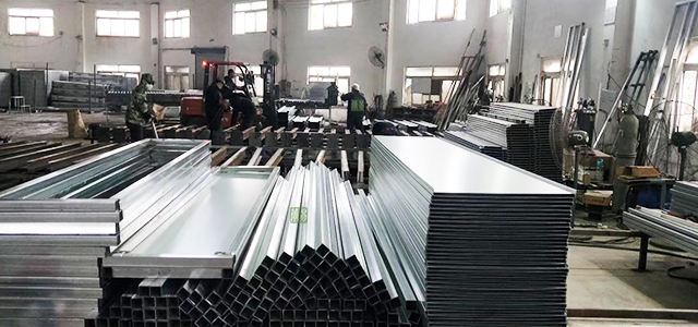 深圳市大通建設鋼結構圍擋生產銷售